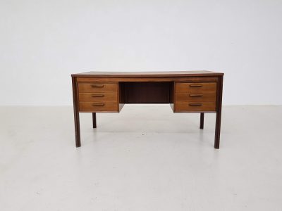 Gunni Omann style rosewood desk