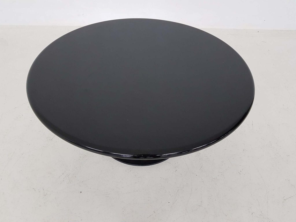 pierre-paulin-for-artifort-round-coffee-table-for-sale_5