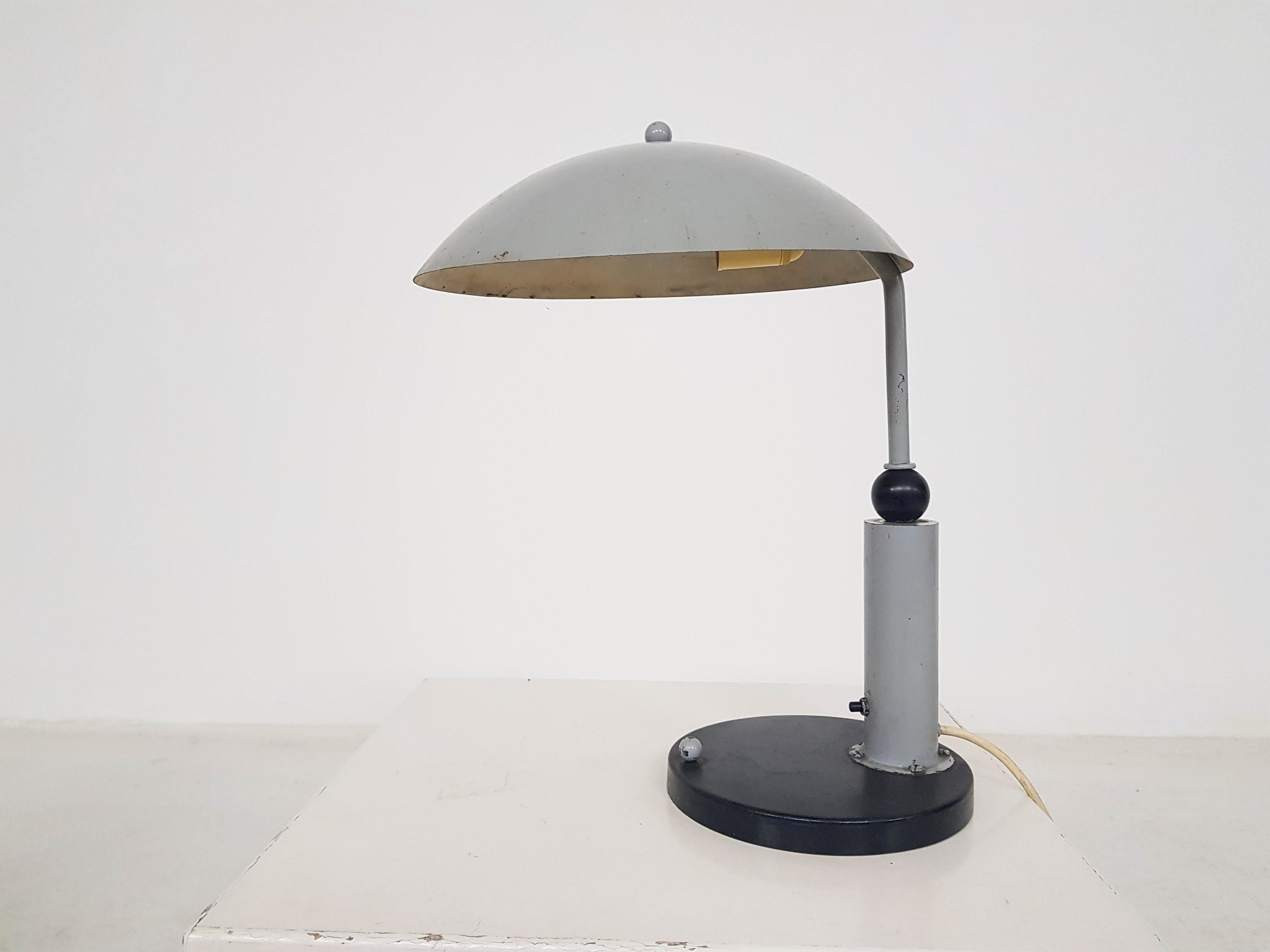 Bauhaus Style Industrial Desk Light For Sale At Zo Goed Als Oud