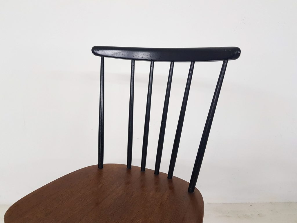 farstrup-spindle-back-chairs-for-sale_11