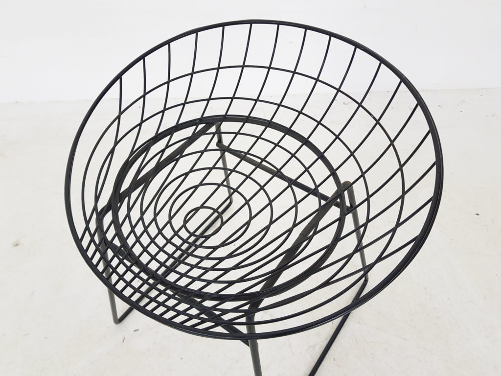 black-metal-wire-stool-cees-braakman-for-pastoe-km05-cognac-leather-cushion-for-sale_5