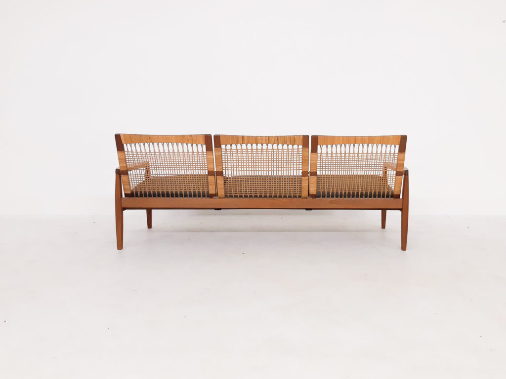 hans-olsen-juul-kristensen-rattan-leather-sofa-for-sale_3