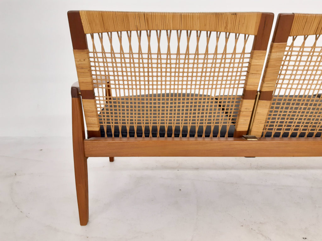 hans-olsen-juul-kristensen-rattan-leather-sofa-for-sale_5
