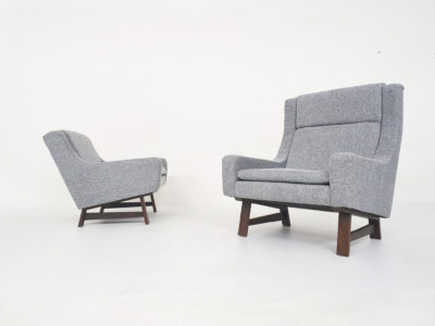 Set of two Dutch design lounge chairs with wenge feet