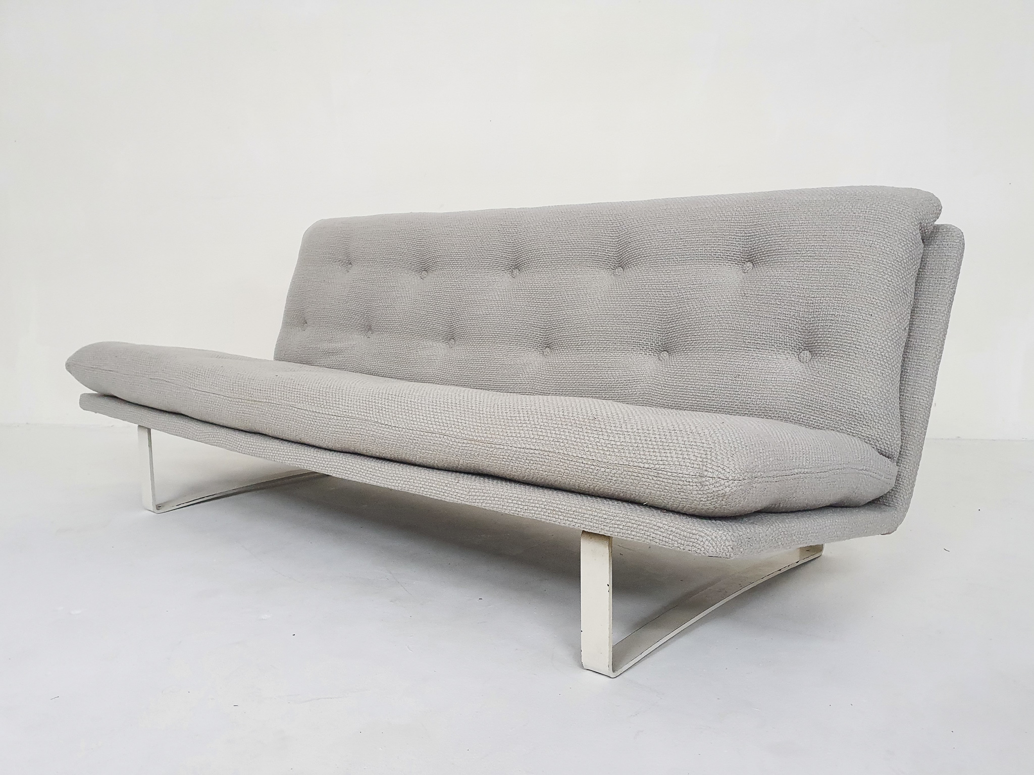 Seating Buy | Vintage Zo Sofas Als Design at Oud Goed